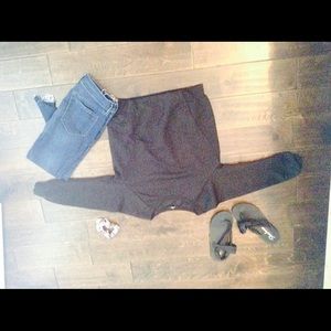 Do you black sweater  only worn once